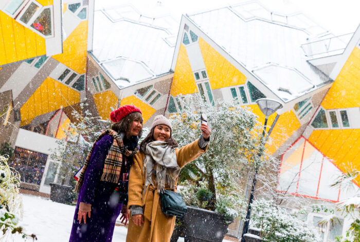 Discover museums, art institutions and galleries